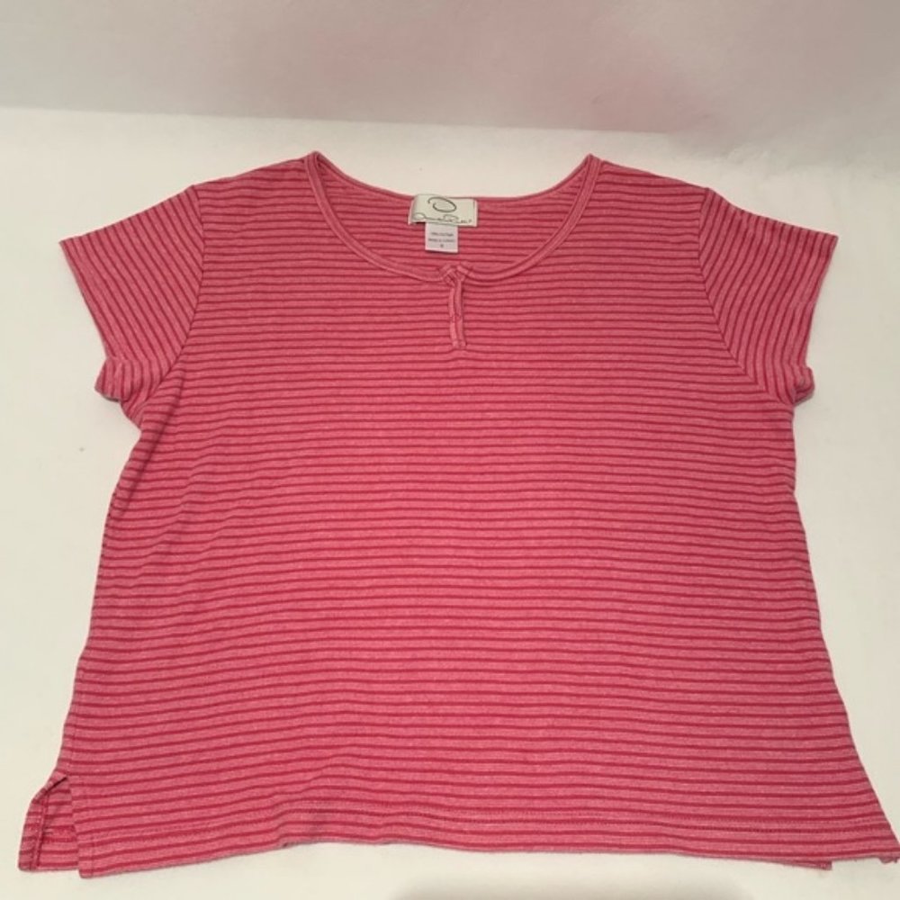 ‼️Bundle 3+items/50% off‼️ Vintage Oscar de la Renta women’s top Size S